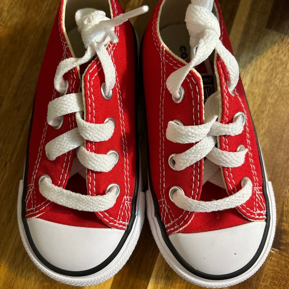 Red converse toddler sneakers 6